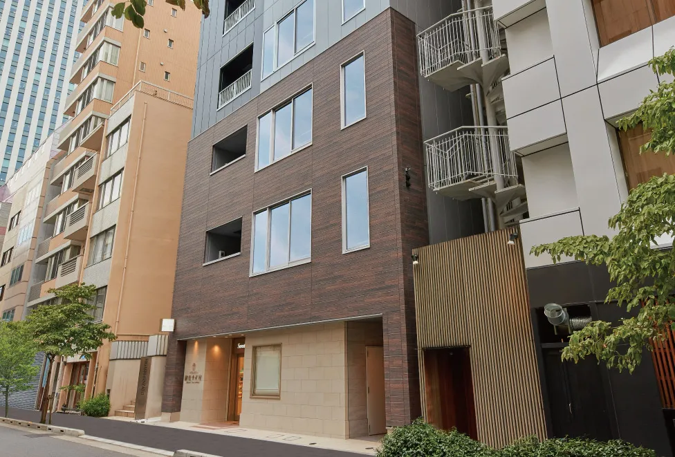 �V�R�؂̕��������A�Ǝ��̓h���Z�p�Ń��A���ɕ\���B